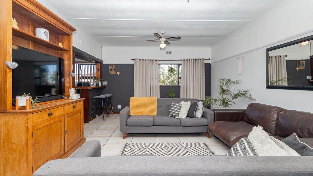 Property photo 1 of 47