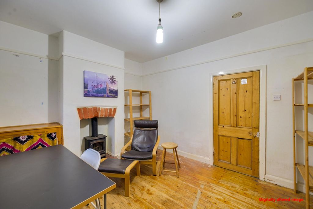 Property photo 3 of 14 Living Room