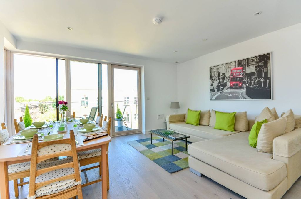 Property photo 2 of 16