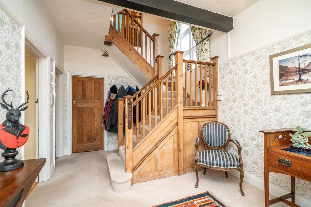 Property photo 3 of 29 Hallway