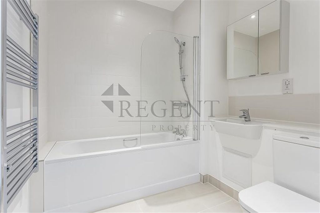 Property photo 3 of 7 Bathroom View