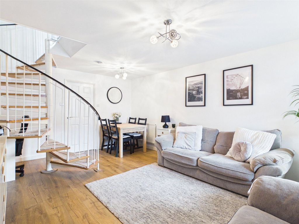 Property photo 2 of 10 Picture No. 05