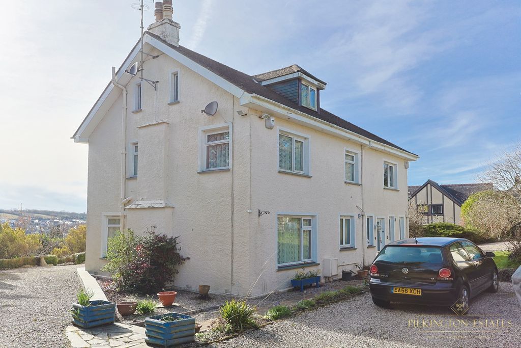 Property photo 1 of 47 4321291