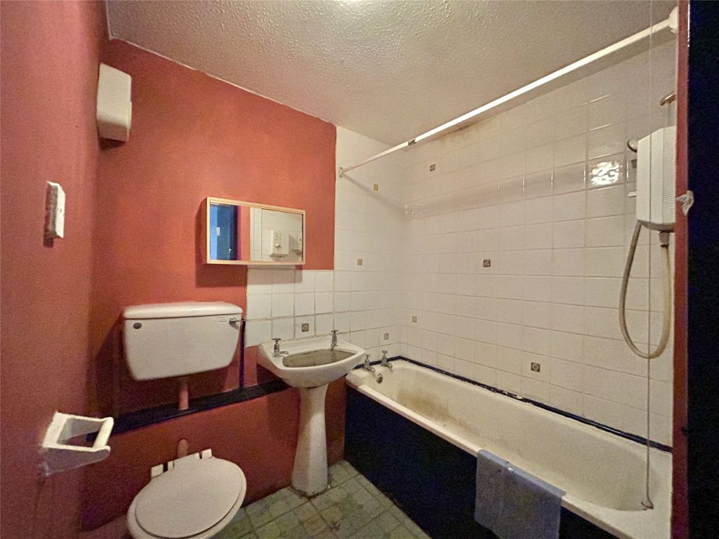 Property photo 3 of 7 Picture No. 01