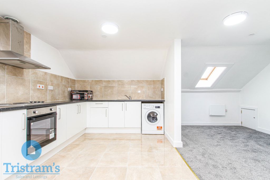 Property photo 3 of 14 Img_8693