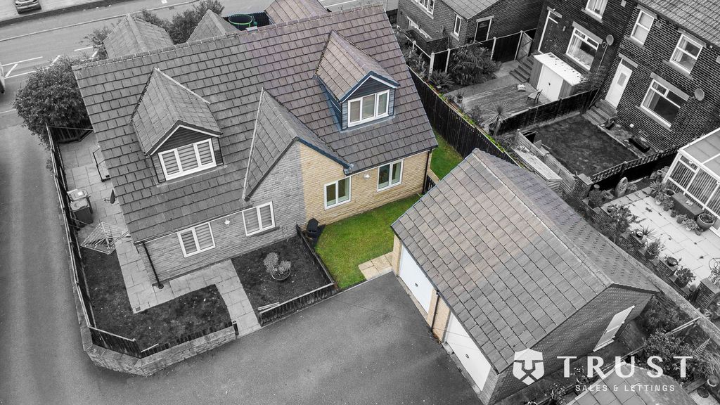 Property photo 3 of 40