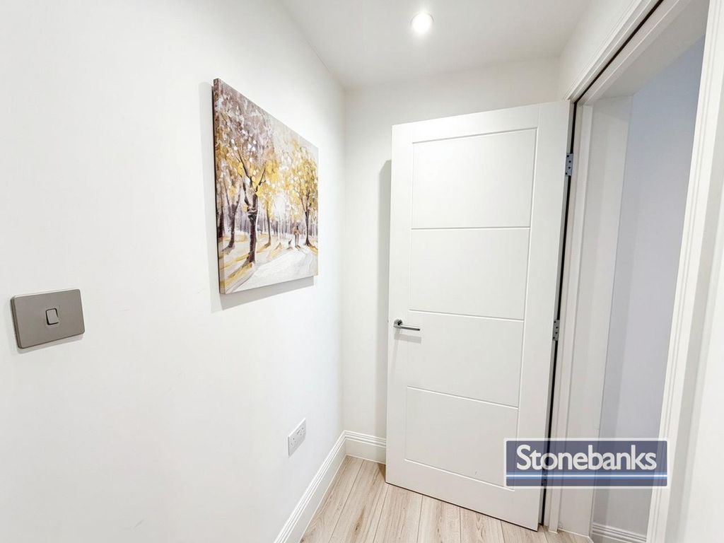 Property photo 2 of 8 Dffcc945-7c47-4Eb7-Aa9F-18F409Bc107A.Jpg