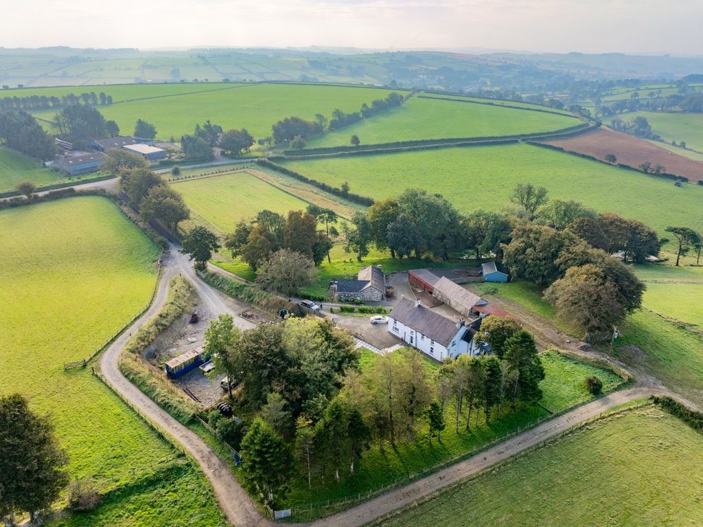 Property photo 1 of 75