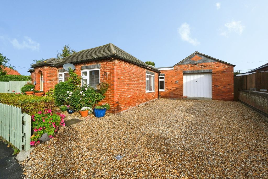Property photo 1 of 24