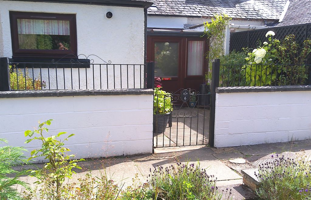Property photo 1 of 19