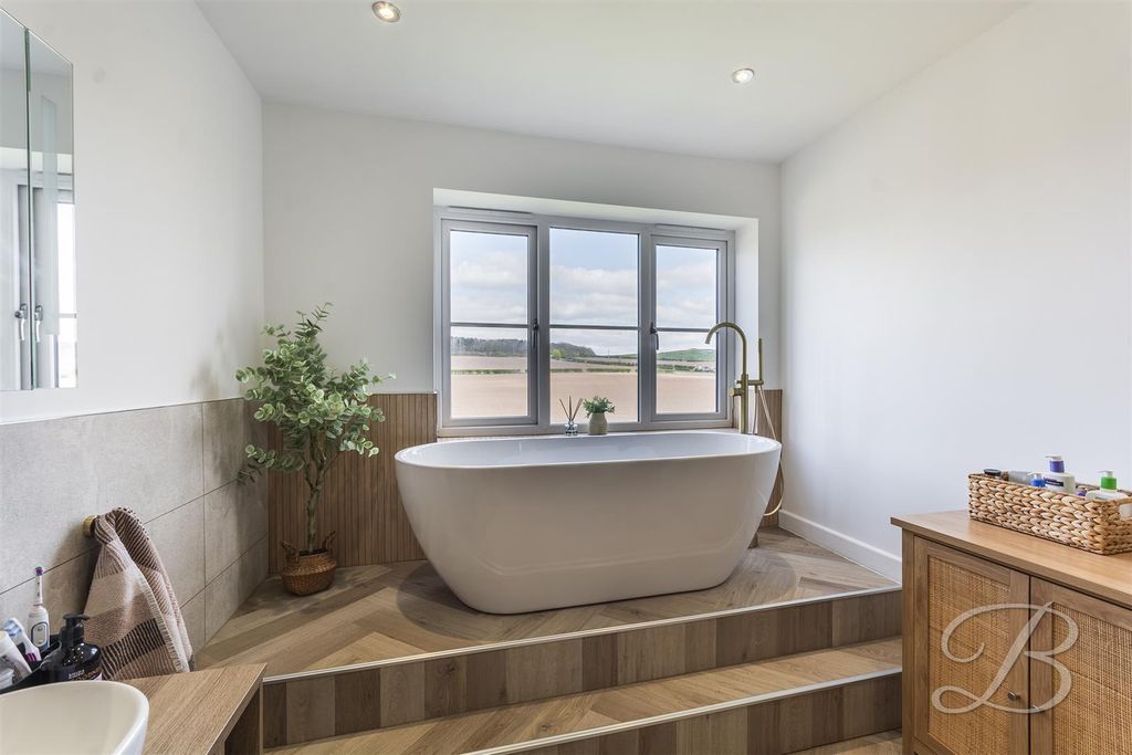 Property photo 3 of 41 Ccltd7.Jpg