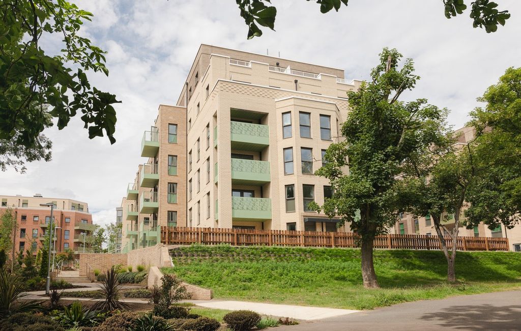 Property photo 1 of 14 Fairview New Homes - Zoopla -