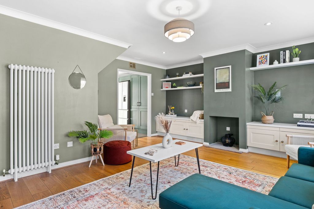 Property photo 3 of 19