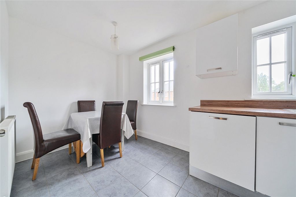 Property photo 3 of 16 Picture No. 05