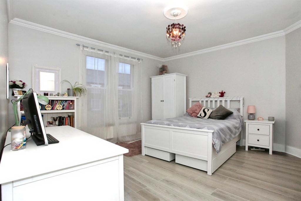 Property photo 3 of 29 Bedroom Two