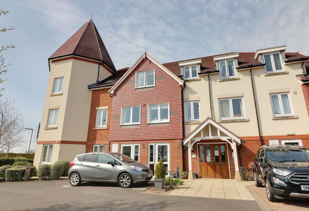 Property photo 1 of 13 Front