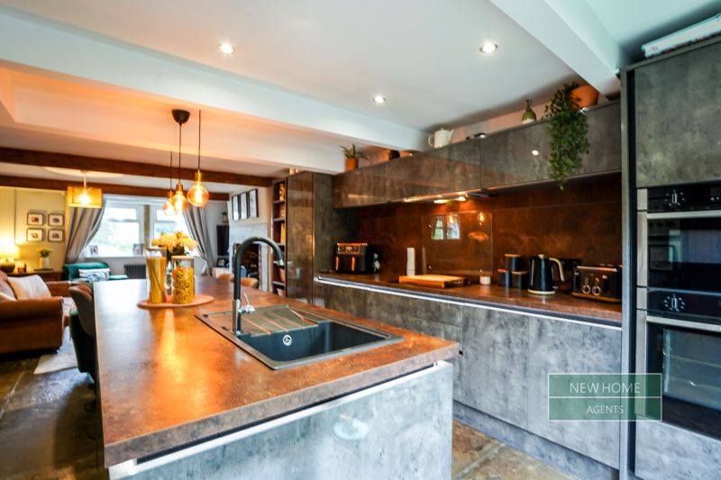 Property photo 3 of 25 Photo 10