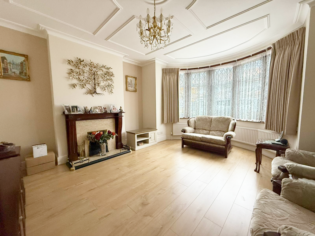 Property photo 2 of 7