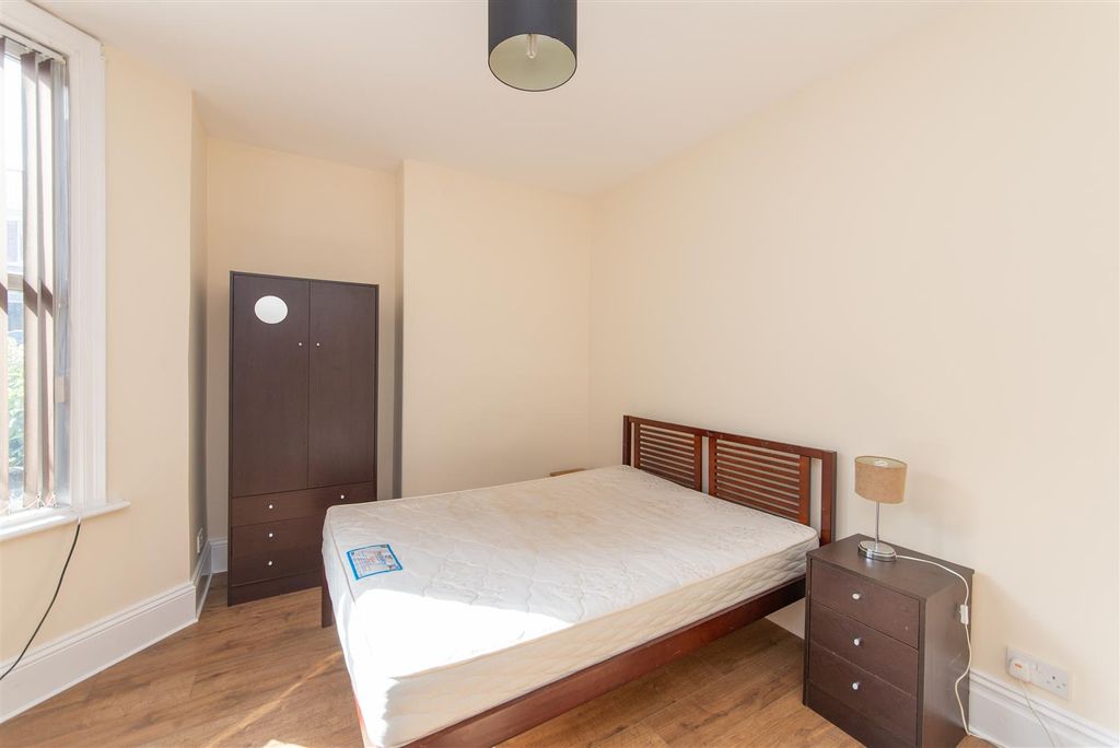 Additional image 26 of 6 bed flat for saleAmble Grove, Sandyford, Newcastle Upon Tyne NE2