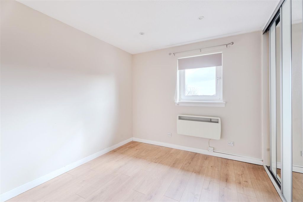 Additional image 10 of 2 bed flat to rentCaird Gardens, Hamilton ML3
