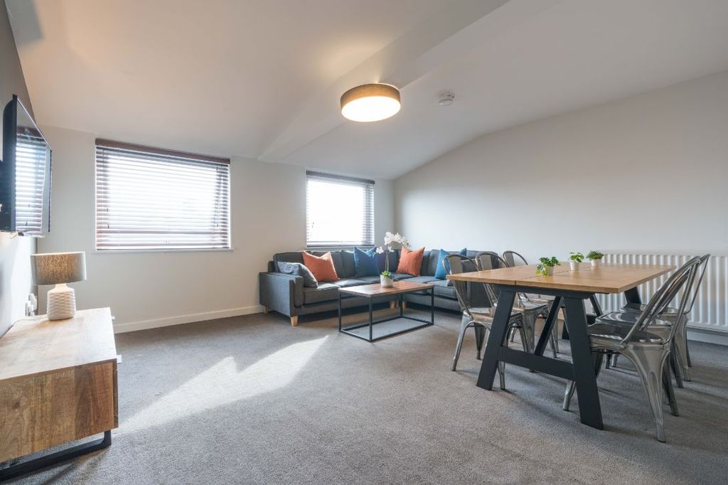 Property photo 2 of 13 Khf8 - Living Area