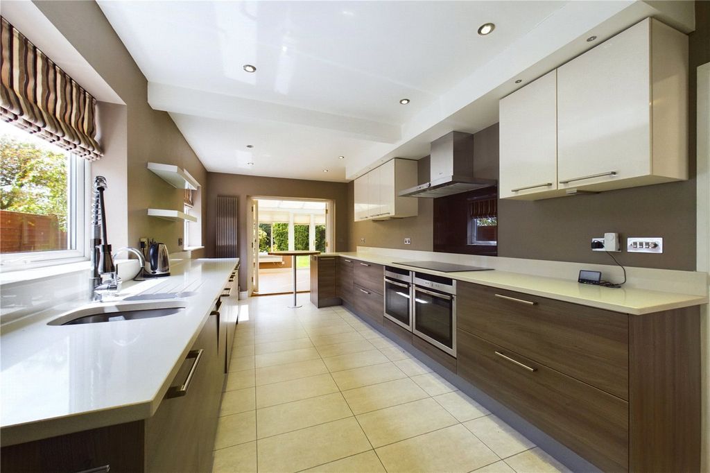Property photo 2 of 18 Picture No. 08