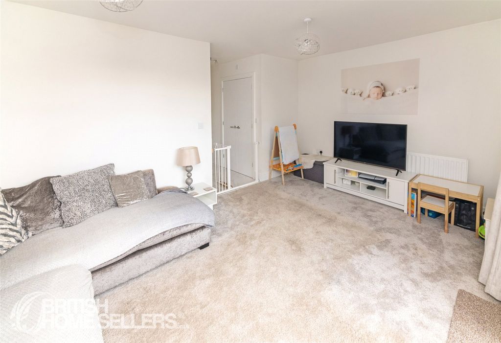 Property photo 3 of 16 Picture No. 18