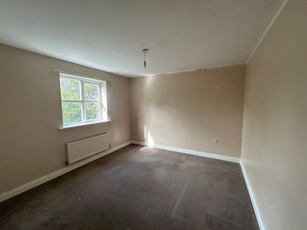 Property photo 2 of 6 Master Room