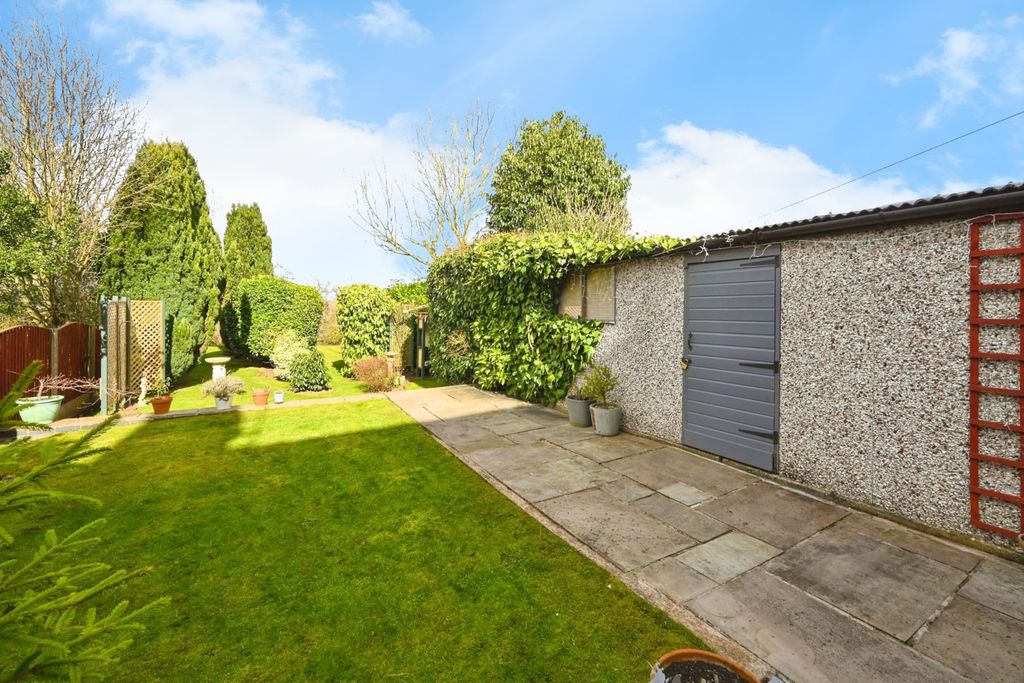 Property photo 3 of 19