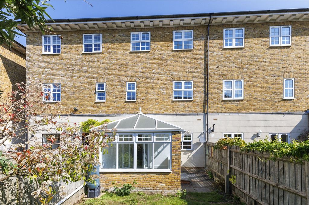 Property photo 1 of 15 Rear External