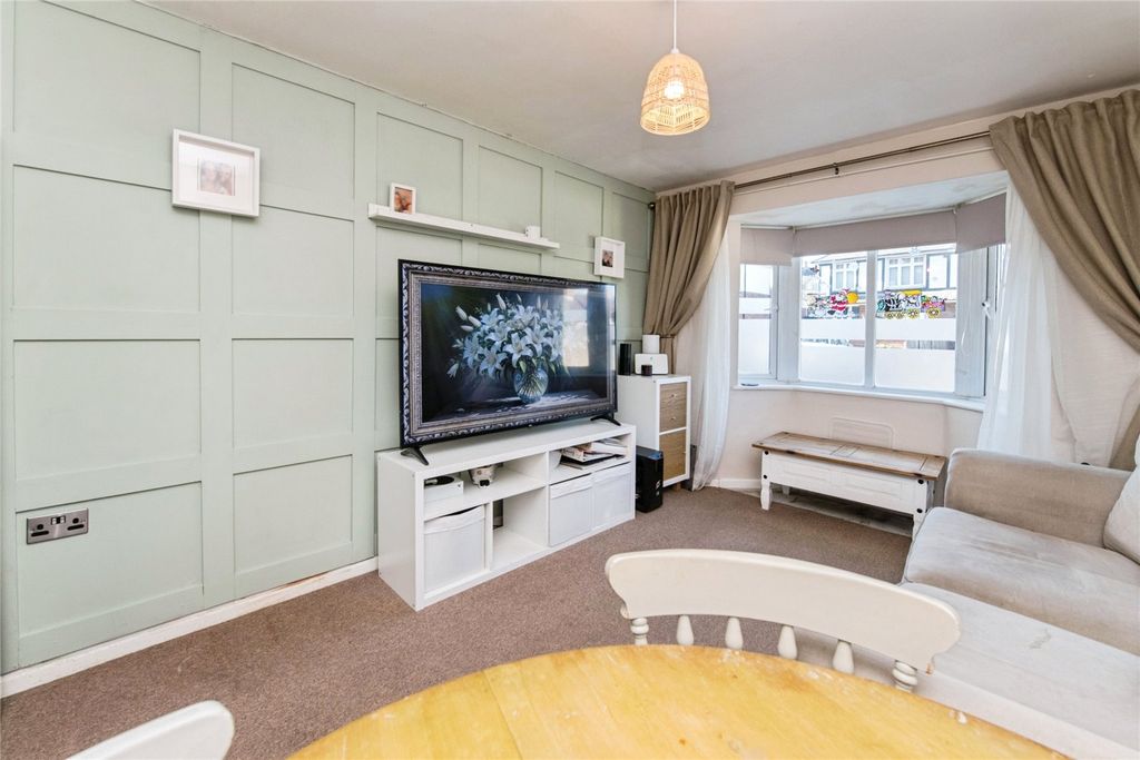 Property photo 2 of 14 Picture No. 05