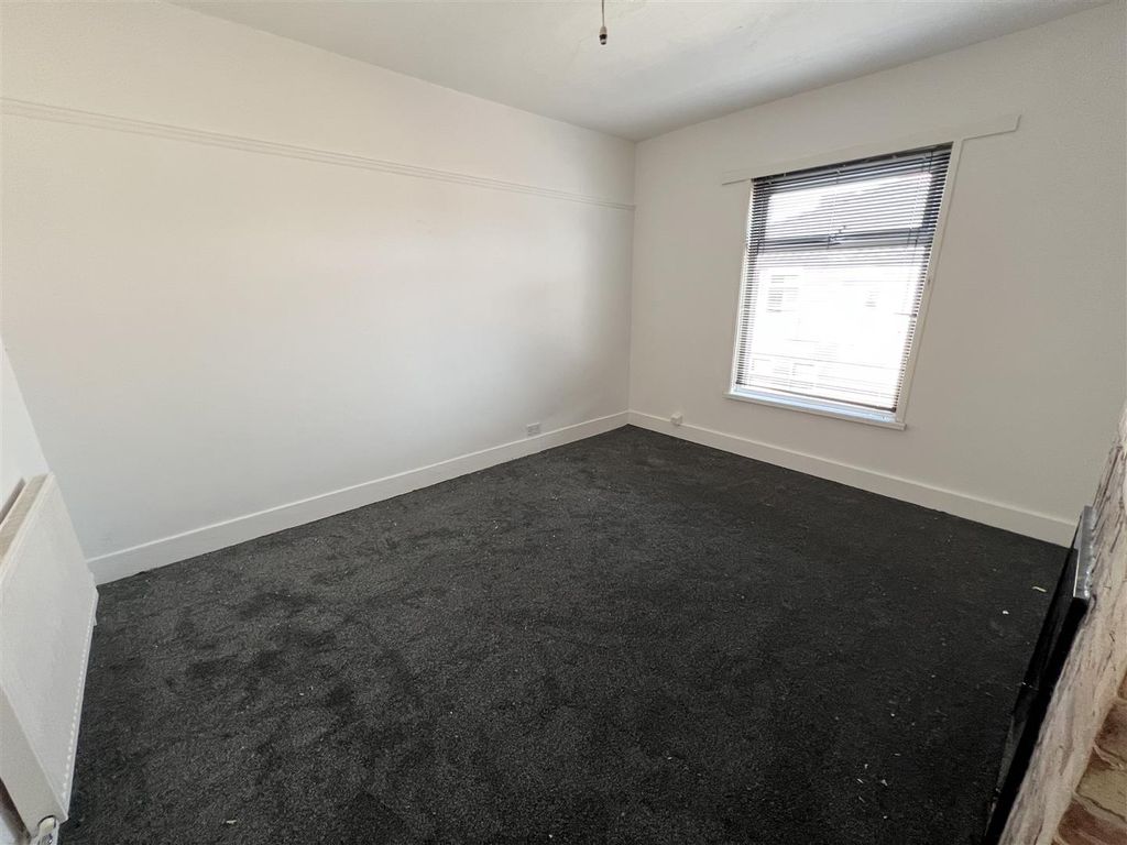 Property photo 2 of 7 Img_2965.Jpg
