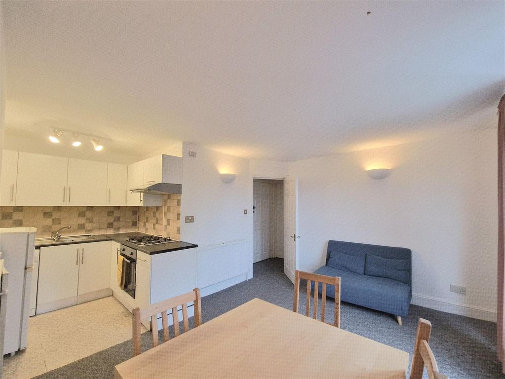 Property photo 3 of 10 20251020_131550.Jpg