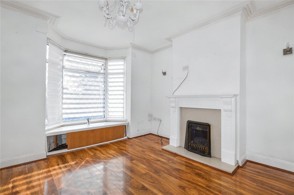 Property photo 2 of 12 Picture No. 09