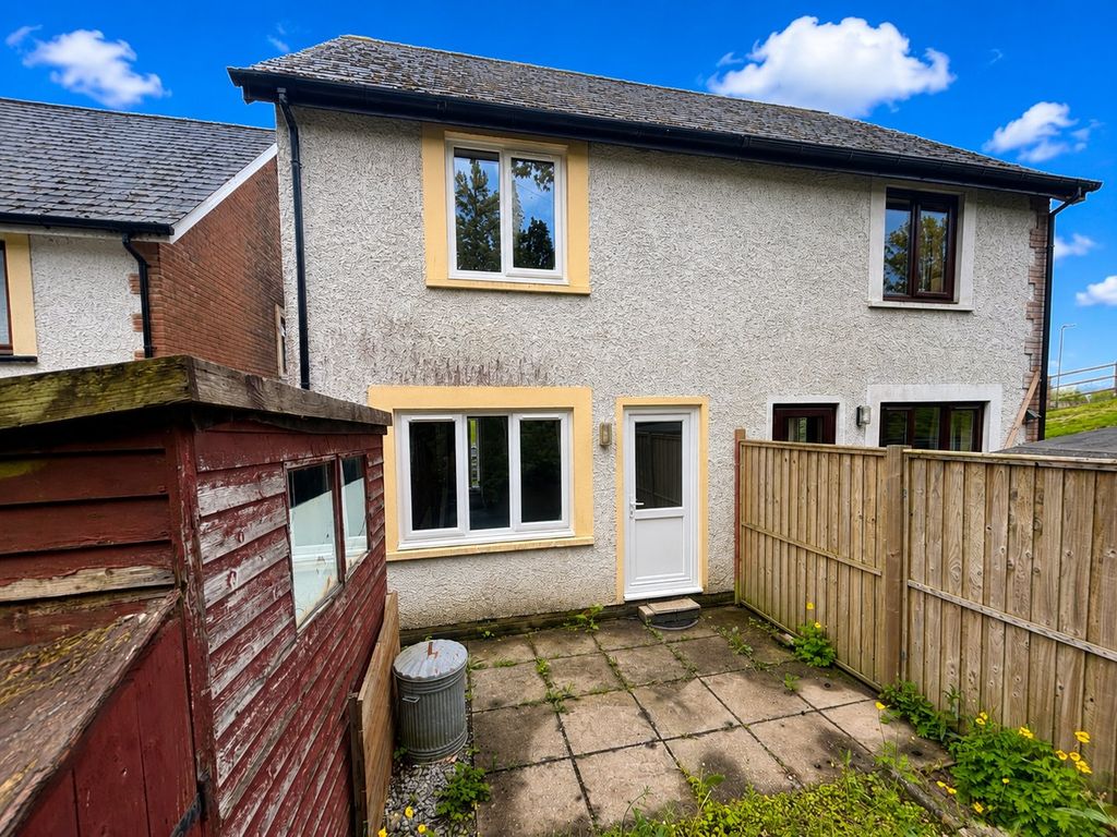 Property photo 2 of 12