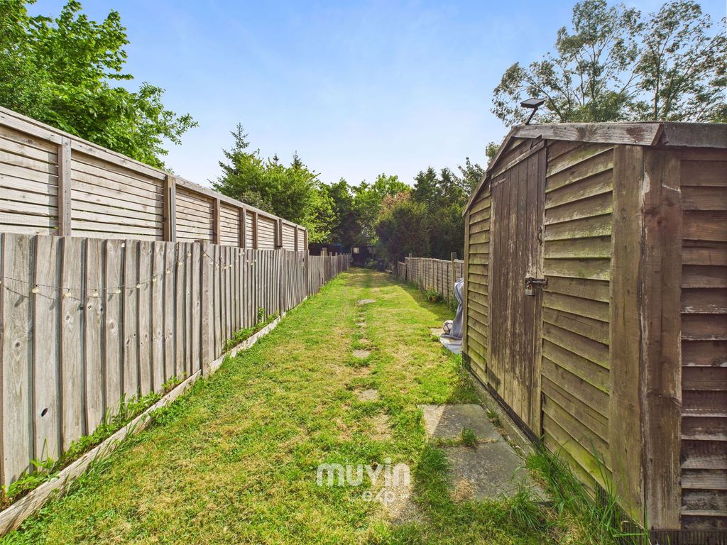 Property photo 3 of 9