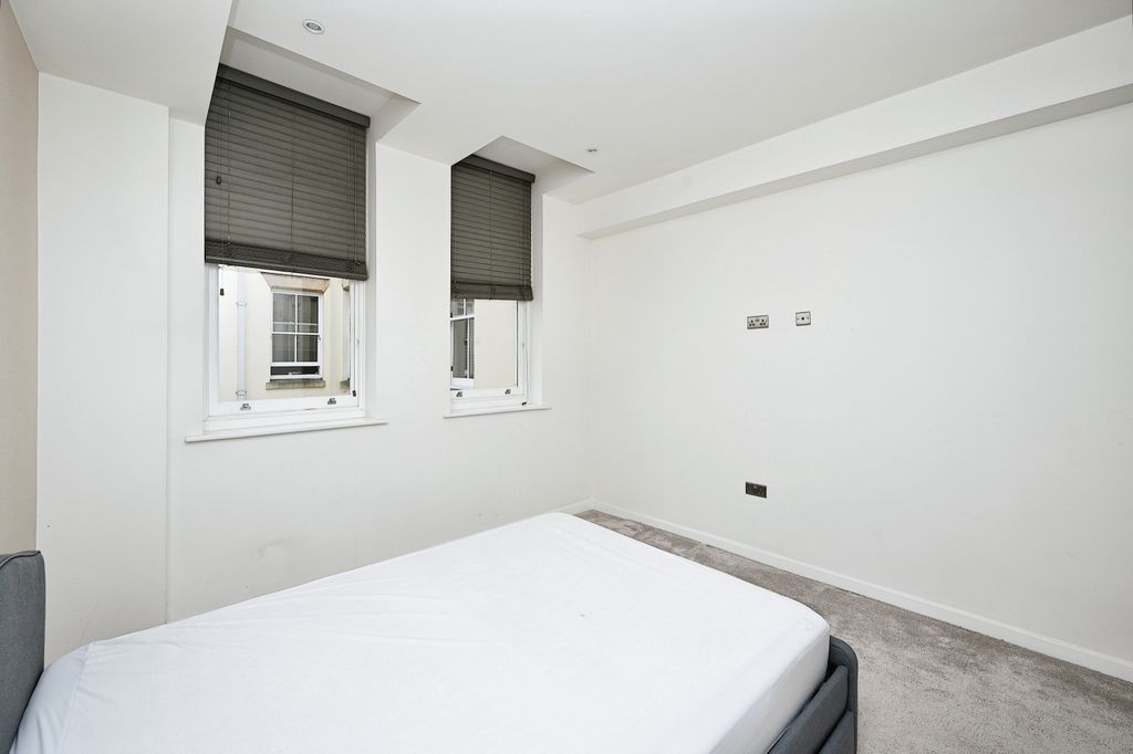 Property photo 3 of 15 Photography