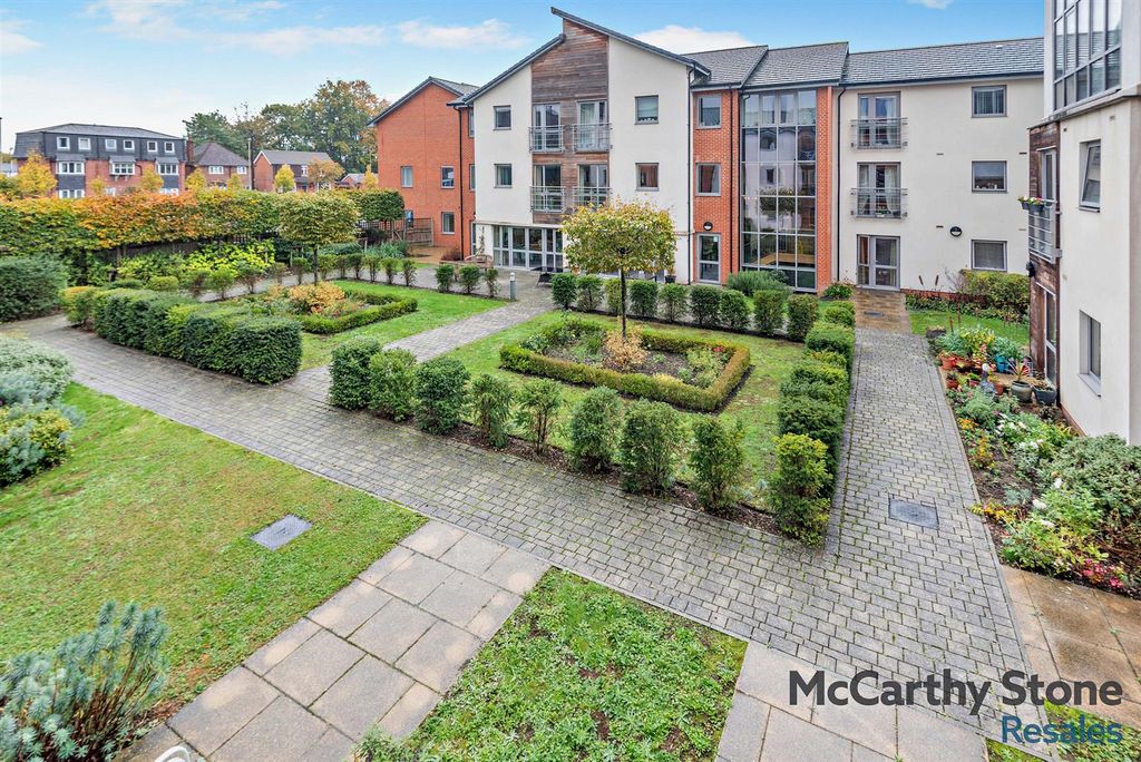 Property photo 1 of 25 8668022-Exterior01-800.Jpg