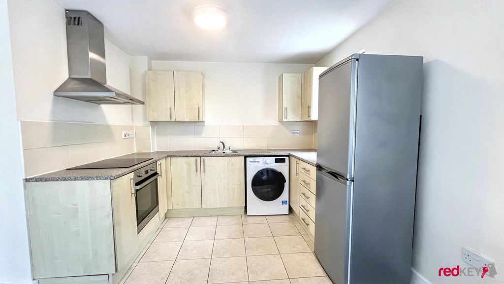 Property photo 3 of 5 Kitchen