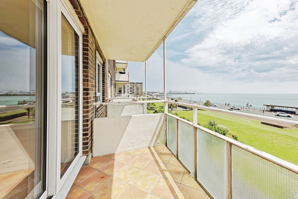 Property photo 1 of 18 Pbox-Img.Jpg