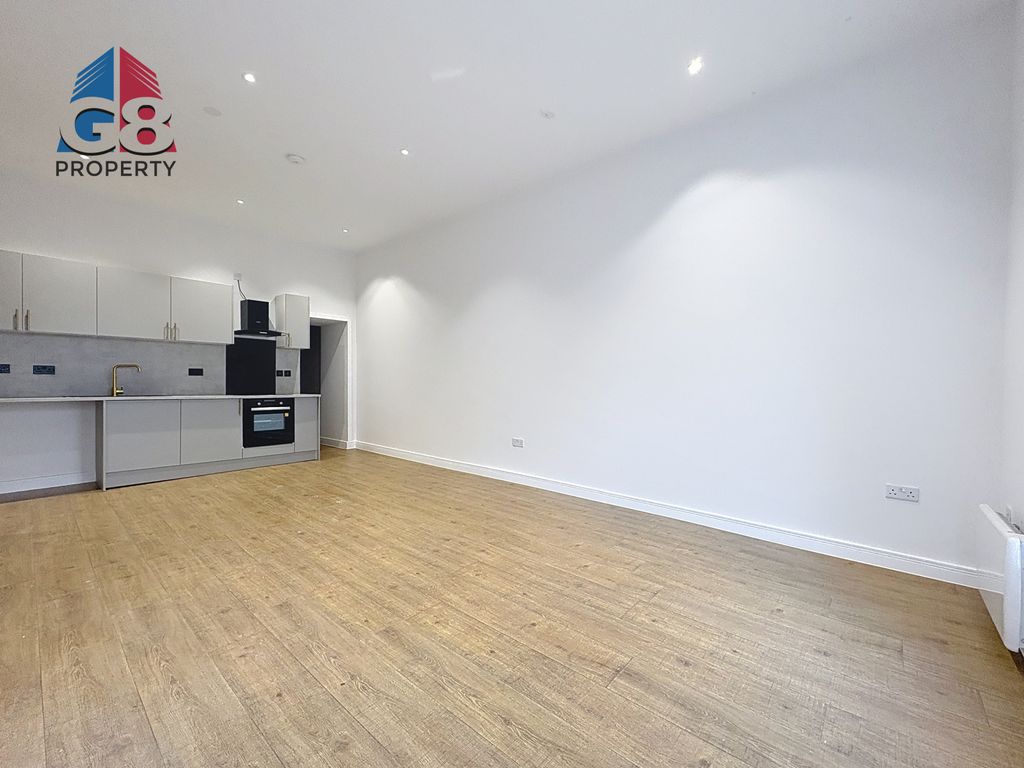 Property photo 2 of 7 Gallery