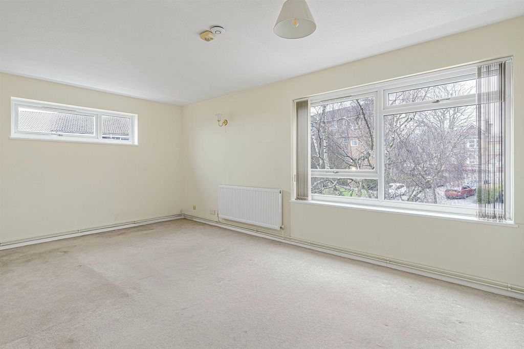 Property photo 2 of 7 36_71504.Jpg