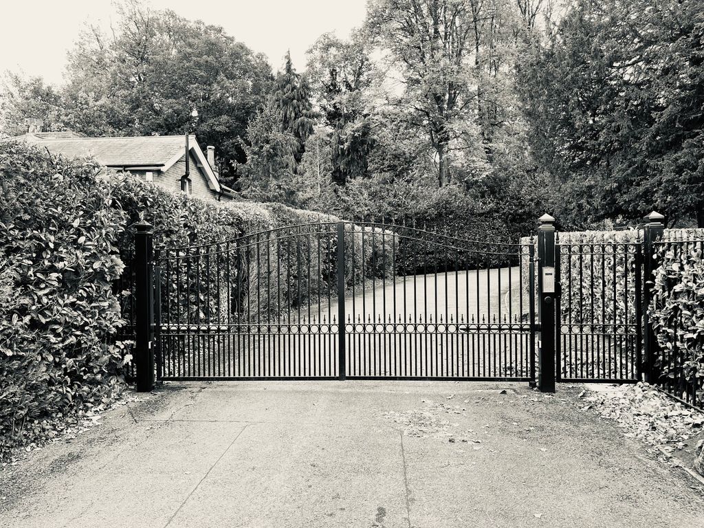 Property photo 2 of 13 Gated Entrance