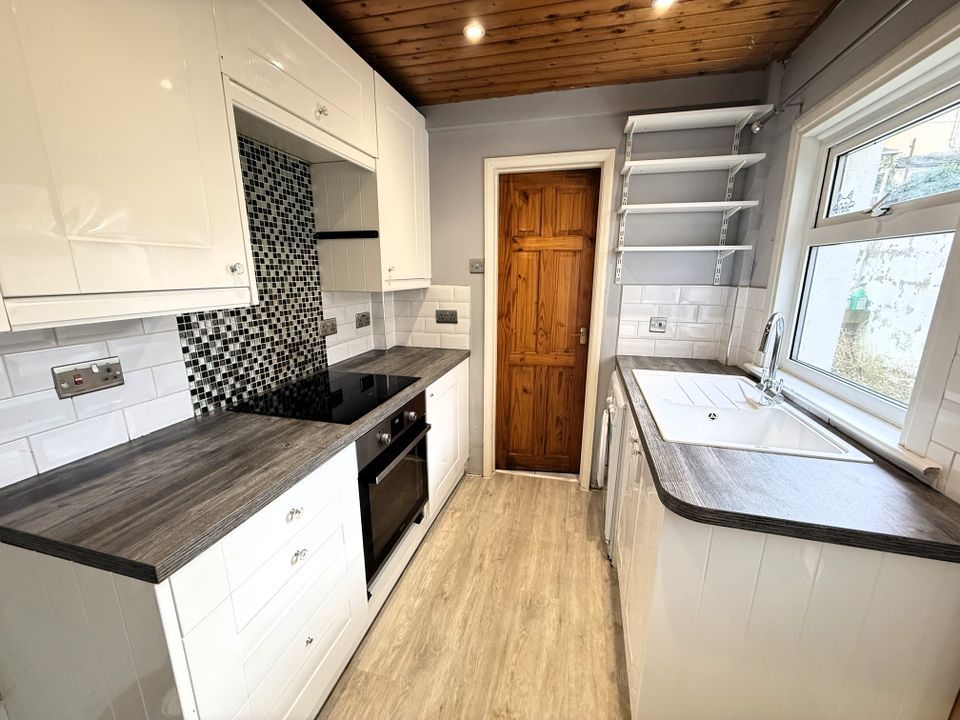 Property photo 3 of 7 Img4696