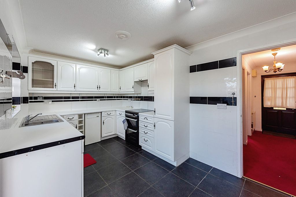 Property photo 2 of 14 View