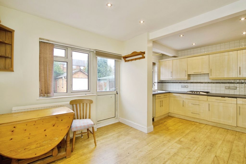 Property photo 3 of 13 Pbox-Img.Jpg