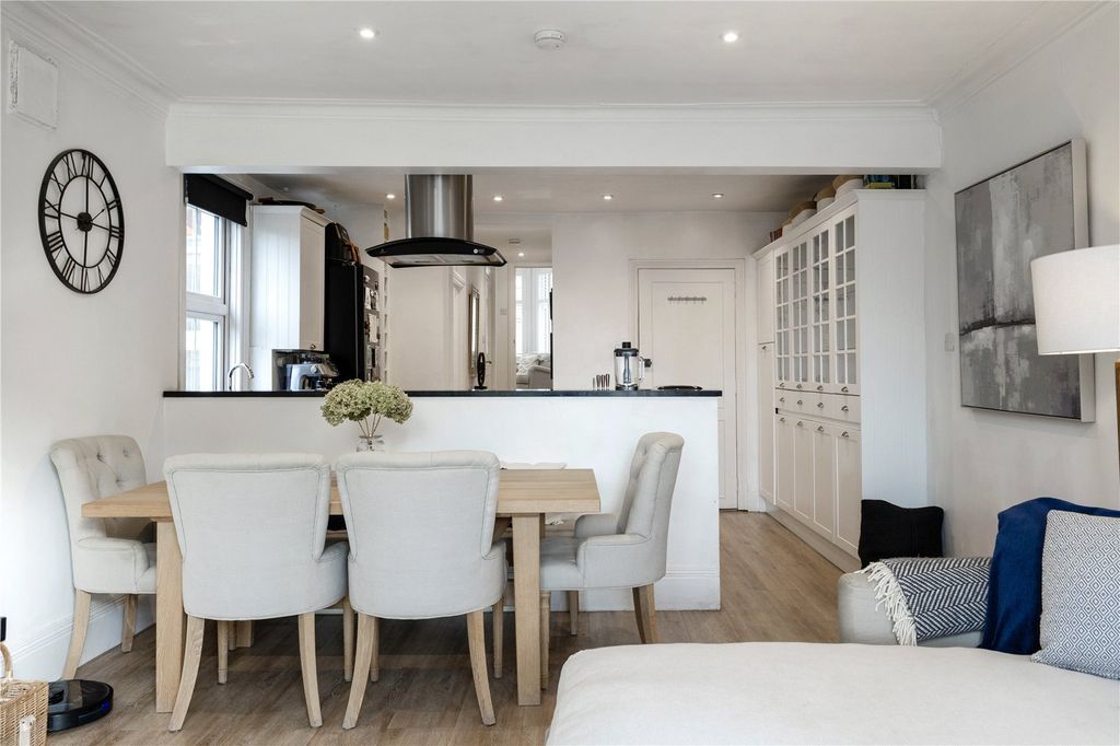 Property photo 3 of 12 Dining Area