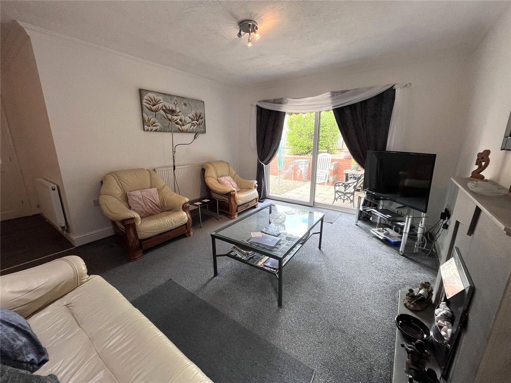 Property photo 3 of 16 Picture No. 14