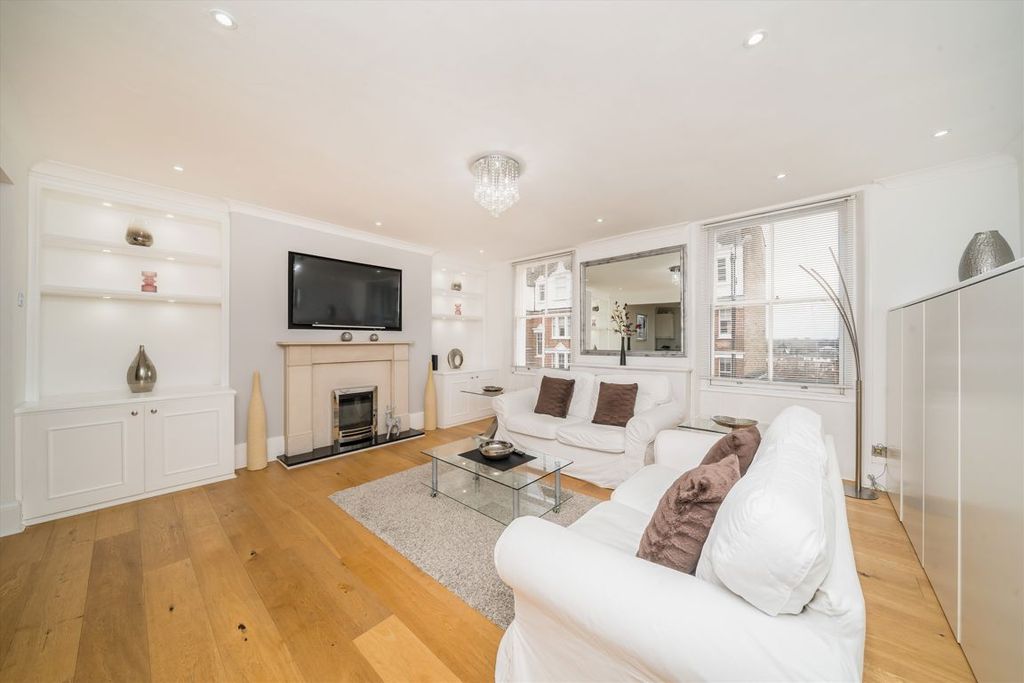 Property photo 3 of 8