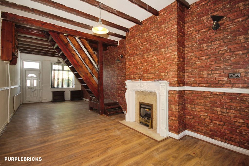 Property photo 2 of 13 Living / Dining Room